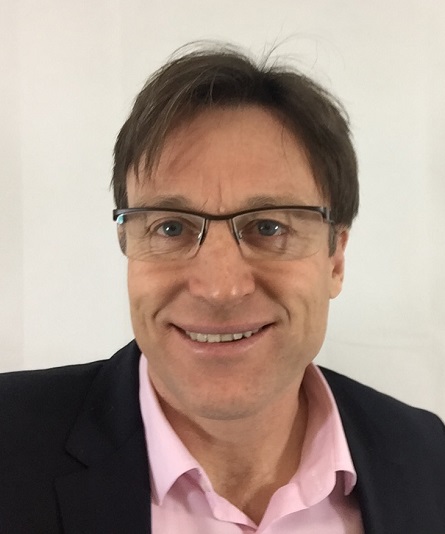 M.D Stephen McCulley, new referral surgeon in Nottingham