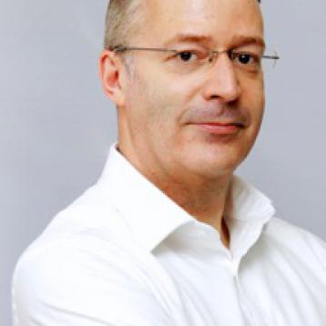 MD Hunt, new referral surgeon in London